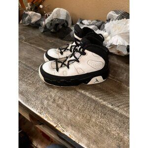 Nike Air Jordan 9 Retro University Blue Boys Size 8C - 408812-140